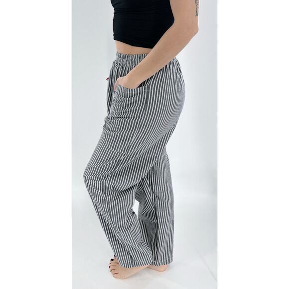 Dark Gray Striped High Rise Women’s Casual Pants Relaxed Fit Size Small - Picture 2 of 4